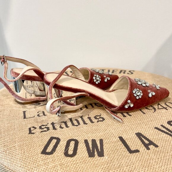 Forever 21 Pink Velvet Pointed Faux Gem Rhinestone Studded Ankle strap Sandals - Picture 4 of 10